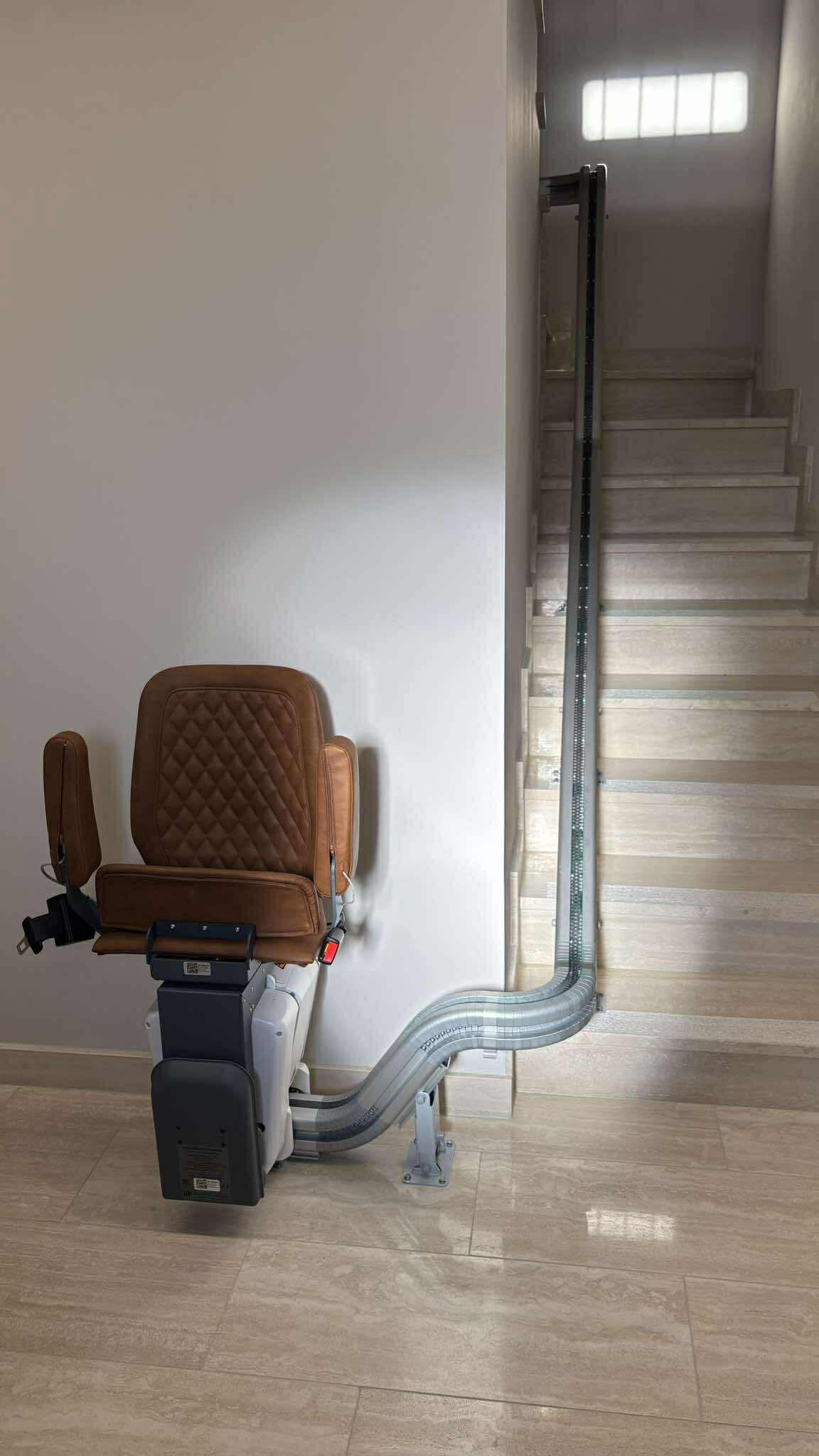 UP lépcsőlift Tésen